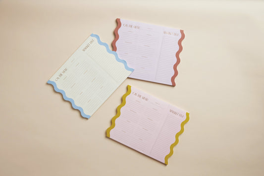 Meal Planner Notepad with Magnets - Cloud & Cream