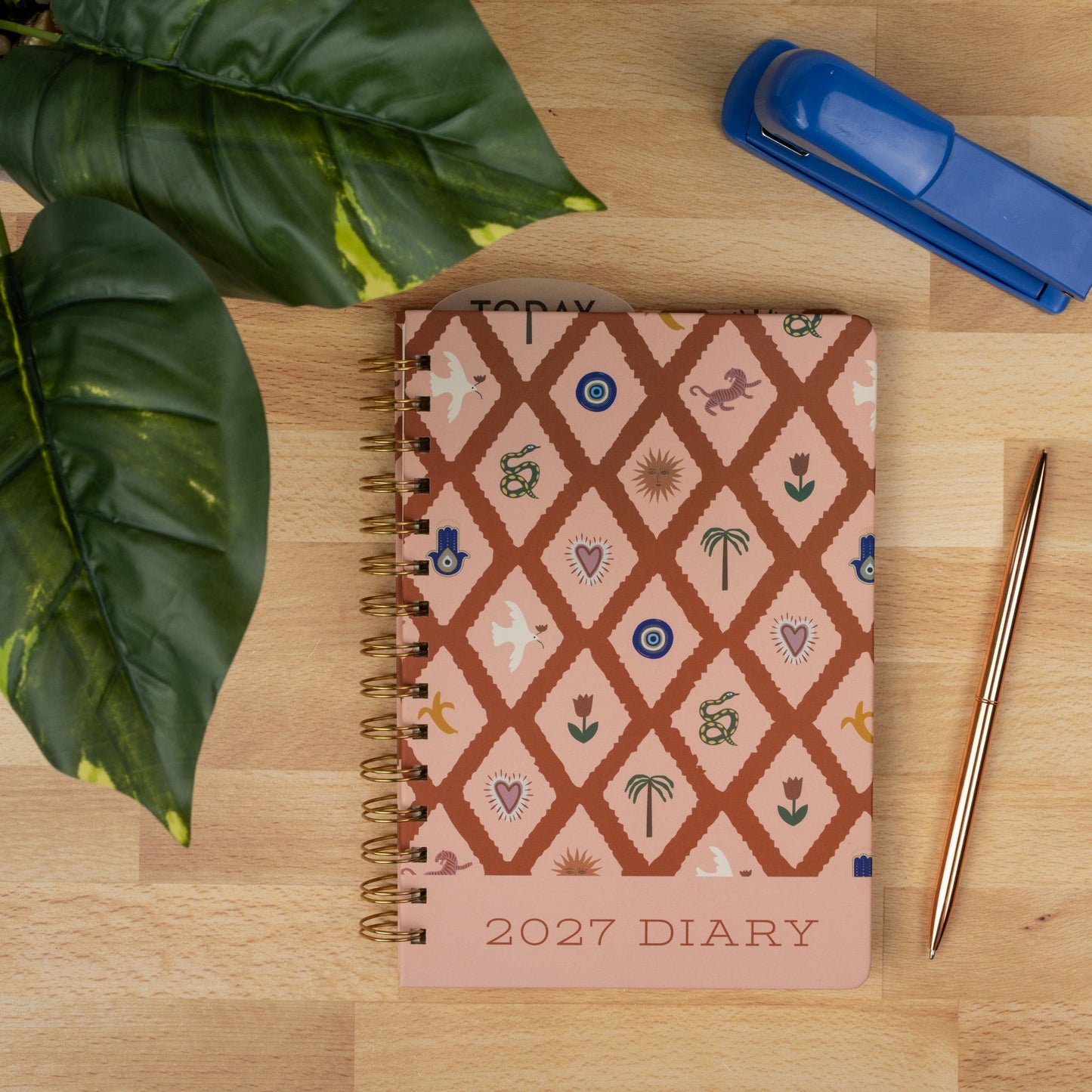 Designworks Ink A Dopo 2027 Weekly Diary - Icons